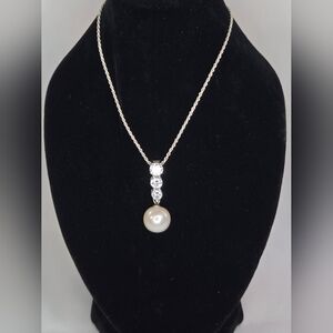 Genuine pearl necklace